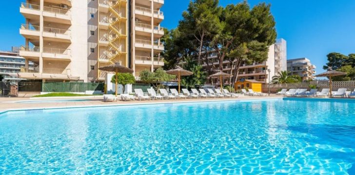Apsistokite SALOU PACIFIC APARTMENTS viešbutyje už gerą kainą.