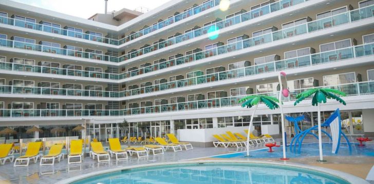 Viešbutis OHTELS VILLA DORADA įsikūręs Ispanija.