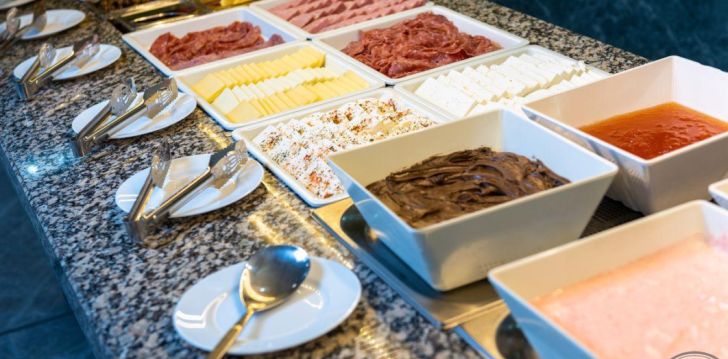 Geras kainos ir kokybės santykis atostogoms - viešbutis MARIA PALACE HOTEL