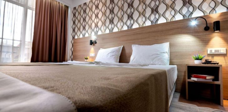 Apsistokite MARIA PALACE HOTEL viešbutyje už gerą kainą.