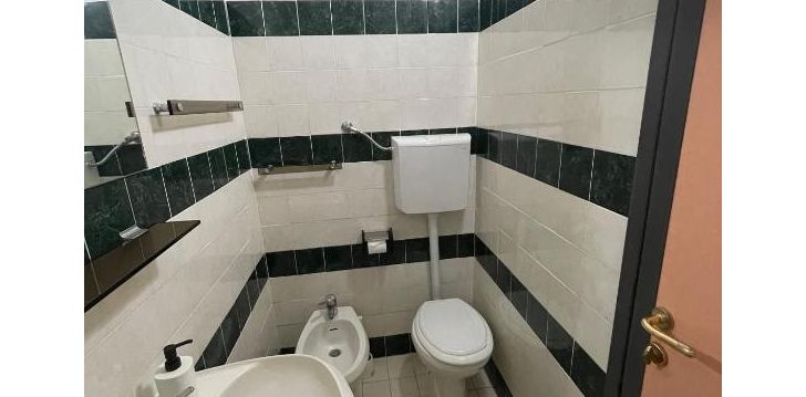 ADLER - klientų vertinamas, kaip geras kainos ir kokybės santykis.