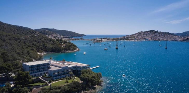 Planuoji kelionę į Graikija? apsistokite 4 viešbutyje XENIA POROS IMAGE.