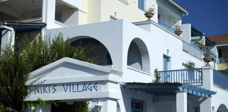 Rinkitės viešbutį NIKI'S VILLAGE kelionei į Graikija