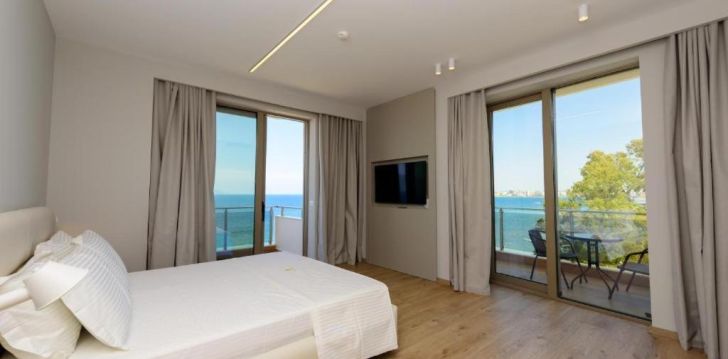 Apsistokite NAVY HOTEL viešbutyje už gerą kainą.