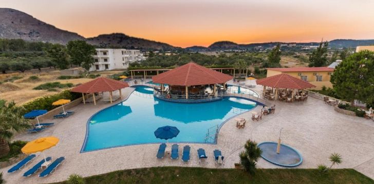Apsistokite FANTASY RESORT HOTEL viešbutyje už gerą kainą.