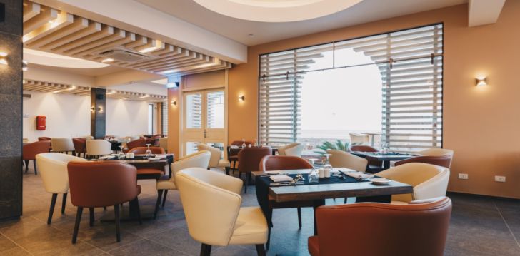 Apsistokite SENTIDO REEF OASIS SUAKIN RESORT viešbutyje už gerą kainą.