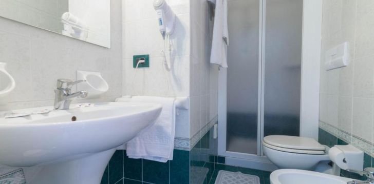 Rinkitės viešbutį LIDO GARGNANO kelionei į Italija