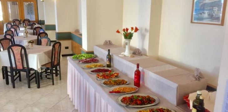 Viešbutis LIDO GARGNANO įsikūręs Italija.