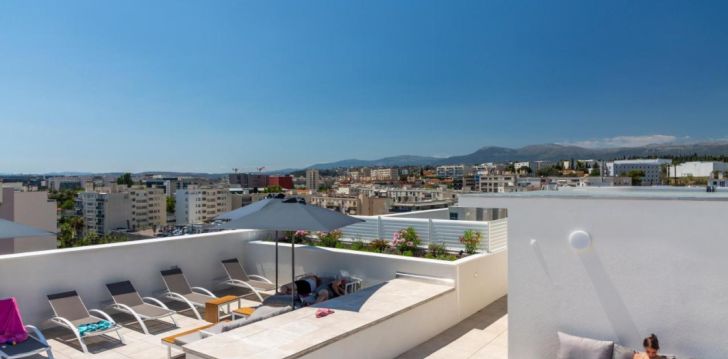 Viešbutis NEMEA APPART'HOTEL NICE RIVIERA įsikūręs Prancūzija. 