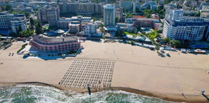 Planuoji kelionę į Bulgarija? apsistokite 4 viešbutyje GRAND HOTEL SUNNY BEACH. 