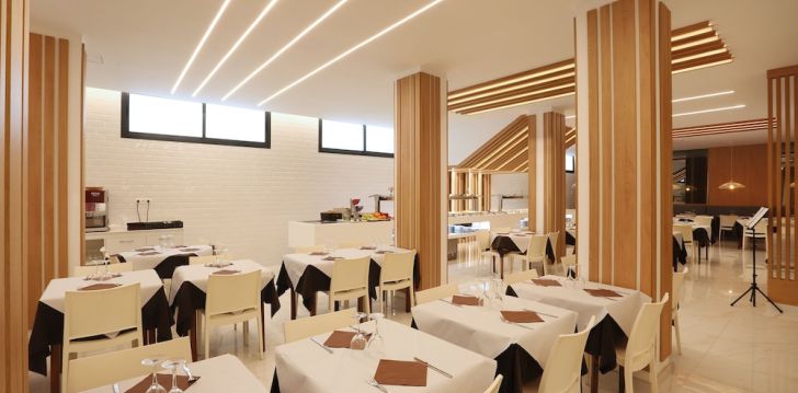 Tavęs laukia poilsis Ispanija įsikūrusiame HOTEL BRASIL