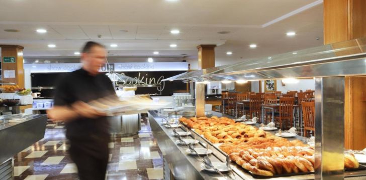 Planuoji kelionę į Ispanija? apsistokite 3 viešbutyje HOTEL POSEIDON PLAYA.