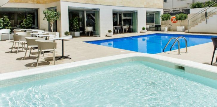 Viešbutis HOTEL CARLOS I įsikūręs Ispanija. 