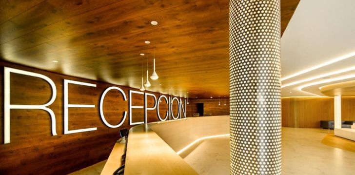 Patogus viešbutis jūsų kelionei – 4* HOTEL CARLOS I