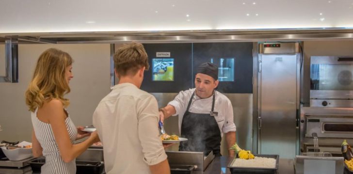 Viešbutis RH PRINCESA HOTEL & SPA įsikūręs Ispanija.