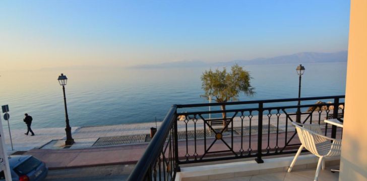 Planuoji kelionę į Graikija? apsistokite 3 viešbutyje KYANI AKTI HOTEL.