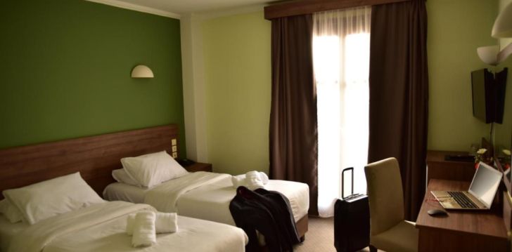 Rinkitės viešbutį MONT HELMOS HOTEL kelionei į Graikija