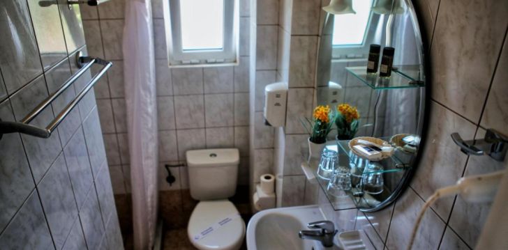 Planuoji kelionę į Graikija? apsistokite 3 viešbutyje BRATI II BEACH.