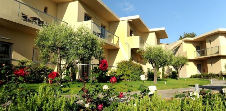 Rinkitės viešbutį SIKYON COAST HOTEL & RESORT kelionei į Graikija