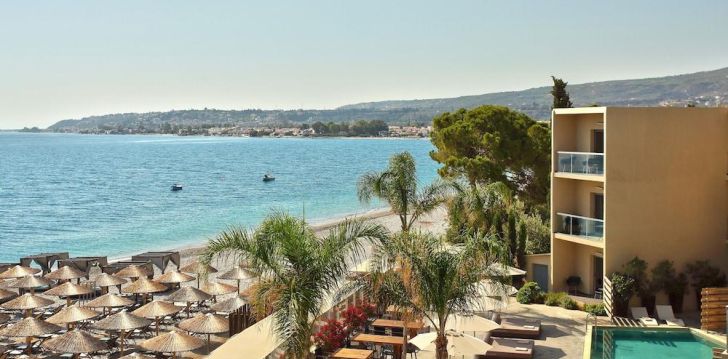 Apsistokite SIKYON COAST HOTEL & RESORT viešbutyje už gerą kainą. 