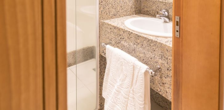 Apsistokite ATLANTICO BUSINESS viešbutyje už gerą kainą.