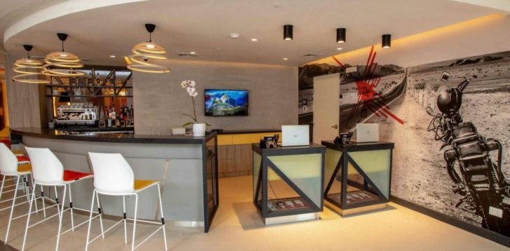 Apsistokite HOTEL IBIS STYLES LIMA BENAVIDES MIRAFLORES viešbutyje už gerą kainą.
