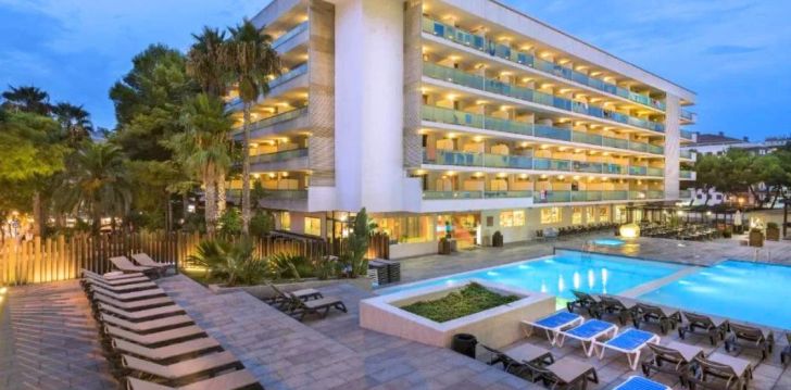 Viešbutis 4R SALOU PARK RESORT II įsikūręs Ispanija. 