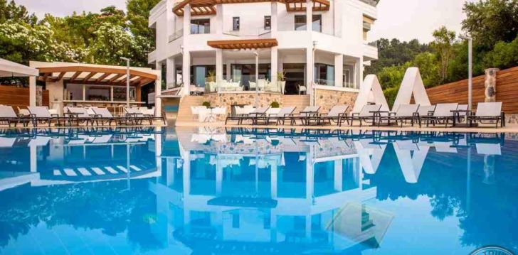 Apsistokite HOTEL POSEIDON viešbutyje už gerą kainą. 