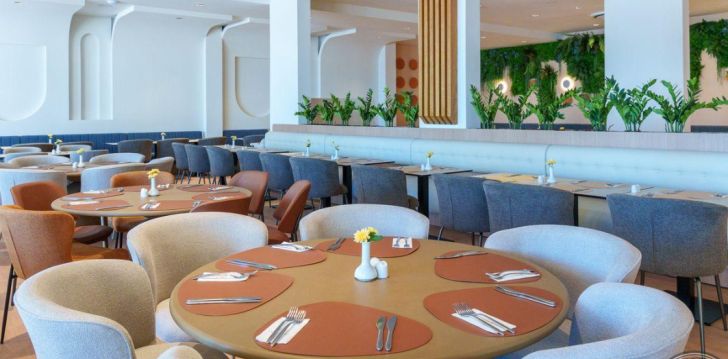 Planuoji kelionę į Bulgarija? apsistokite 4 viešbutyje GRIFID CLUB HOTEL ARABELLA. 