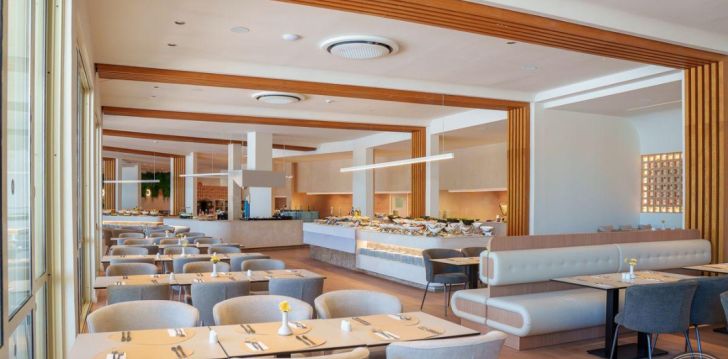 Tavęs laukia poilsis Bulgarija įsikūrusiame GRIFID CLUB HOTEL ARABELLA