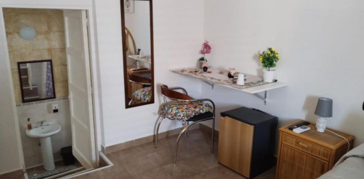 Patogus viešbutis jūsų kelionei – 2* B&B SIKELIA