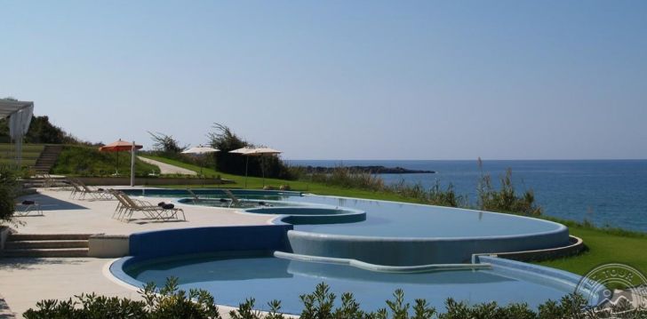 Planuoji kelionę į Graikija? apsistokite 4 viešbutyje MARE DEI SUITES HOTEL IONIAN RESORT. 