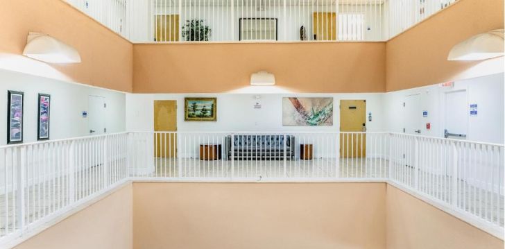 Viešbutis SOUTH RIVER SUITES įsikūręs JAV.