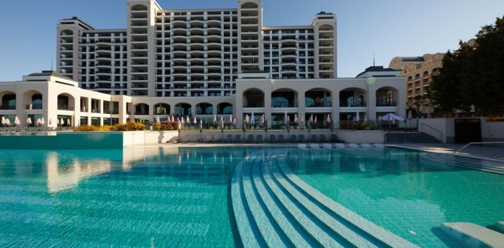 Apsistokite SECRETS SUNNY BEACH RESORT & SPA (ADULTS ONLY) viešbutyje už gerą kainą. 