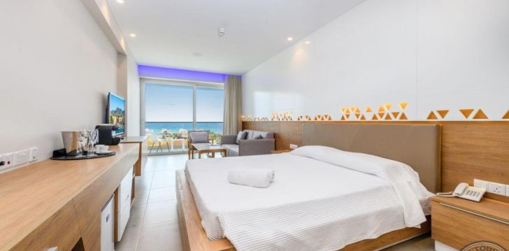 Tavęs laukia poilsis Kipras įsikūrusiame TASIA MARIS SEASONS HOTEL (ADULTS ONLY 16+)