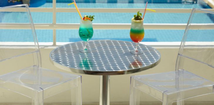 Tavo atostogos prasideda viešbutyje MELPOANTIA LUXURY APARTMENTS AND SUITE