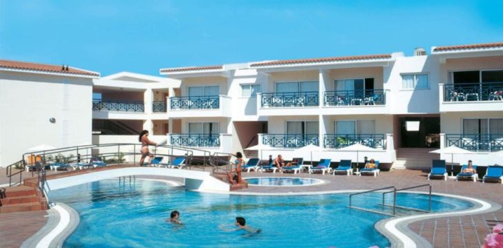 CYNTHIANA BEACH HOTEL - klientų vertinamas, kaip geras kainos ir kokybės santykis.