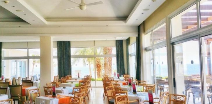 Apgyvendinimas 3* CYNTHIANA BEACH HOTEL