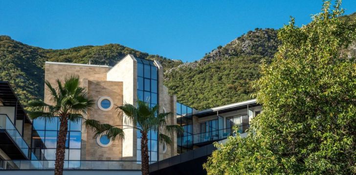 Planuoji kelionę į Juodkalnija? apsistokite 5 viešbutyje HYATT REGENCY KOTOR BAY RESORT. 