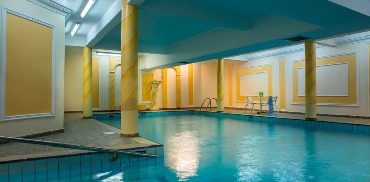 Viešbutis KAPETANIOS LIMASSOL HOTEL įsikūręs Kipras.