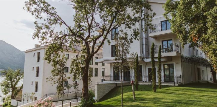HUMA KOTOR BAY HOTEL & VILLAS - klientų vertinamas, kaip geras kainos ir kokybės santykis.