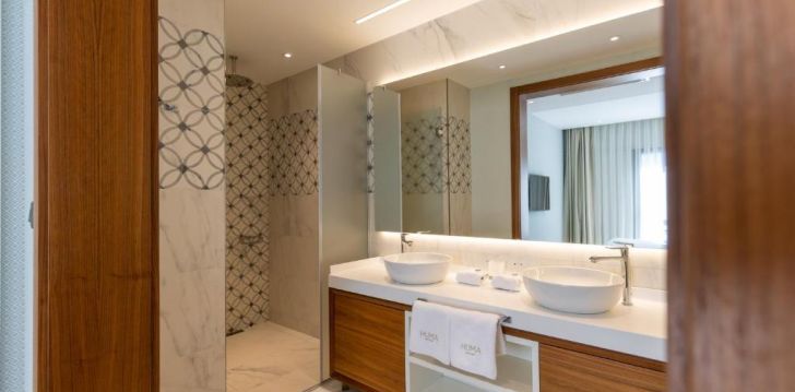 Tavo atostogos prasideda viešbutyje HUMA KOTOR BAY HOTEL & VILLAS
