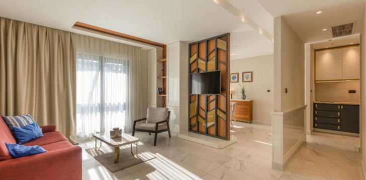 Apsistokite HUMA KOTOR BAY HOTEL & VILLAS viešbutyje už gerą kainą.