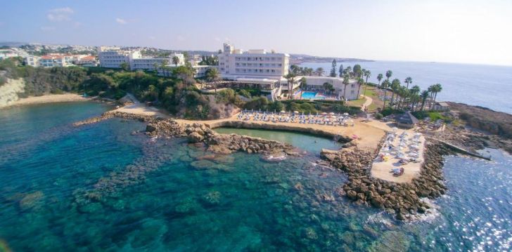 Viešbutis CYNTHIANA BEACH HOTEL įsikūręs Kipras.