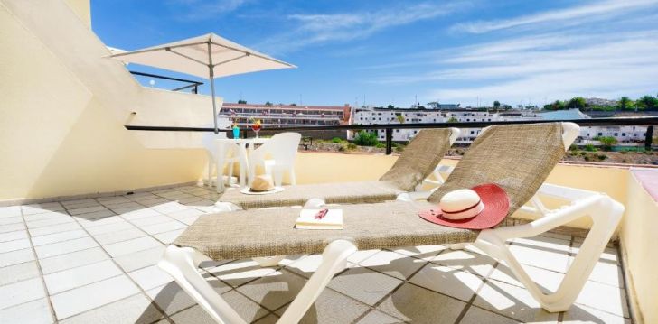 Viešbutis APARTAMENTOS ROSLARA įsikūręs Ispanija.