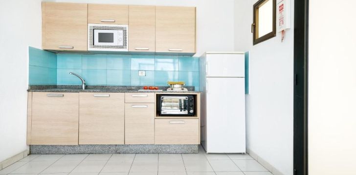 Planuoji kelionę į Ispanija? apsistokite 3 viešbutyje APARTAMENTOS ROSLARA. 