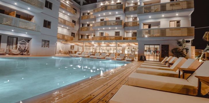 Atsipalaiduokite puikiame 4* viešbutyje Kretoje! 1
