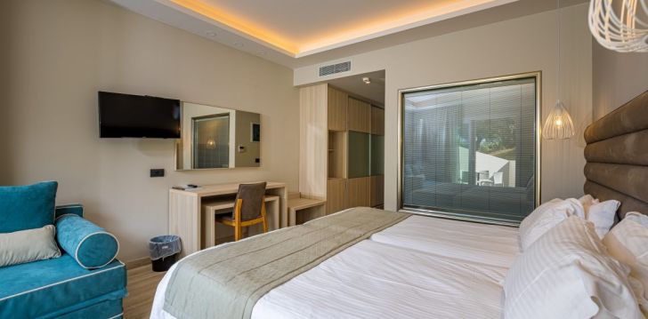 rinkitės viešbutį ALEXANDRA BEACH RESORT kelionei į Graikija