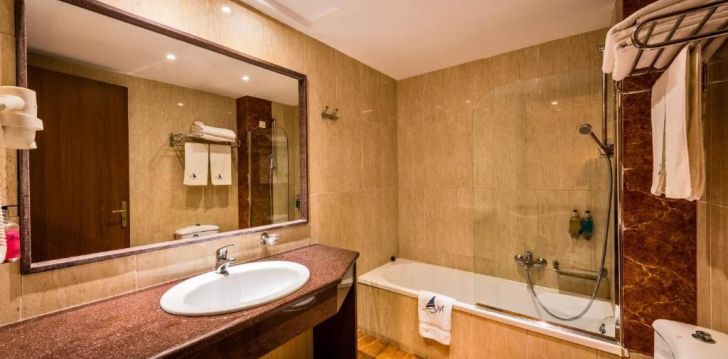 Viešbutis MEDITERRANEAN BEACH įsikūręs Graikija. 