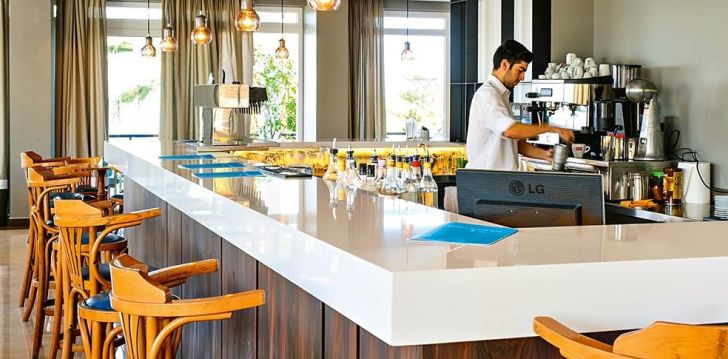 geras kainos ir kokybės santykis atostogoms - viešbutis ALEXANDRA BEACH RESORT